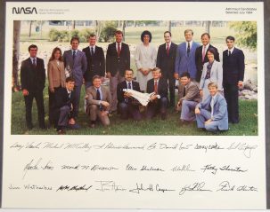 Other Collectibles 1984 UNUSUAL ASTRONAUT CANDIDATES 8X10 ORIG SPACE PHOTO W/ FAXED SIGNATURES EXC