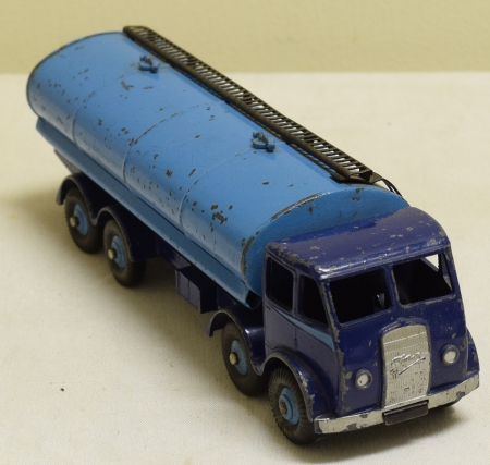 Dinky 1948 DINKY #504 FODEN TANKER, FR/GOOD MODEL (PAINT CHIPS) W/ GOOD+ BOX. CAT $450