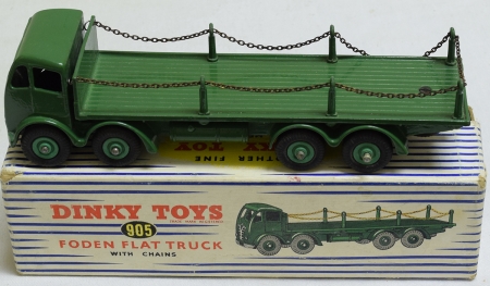 Dinky DINKY #905 FODEN FLAT TRUCK W/ CHAINS, GREEN, NEAR-MINT W/ EXC BLUE STRIPED BOX