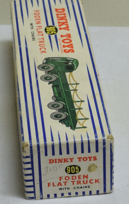 Dinky DINKY #905 FODEN FLAT TRUCK W/ CHAINS, GREEN, NEAR-MINT W/ EXC BLUE STRIPED BOX