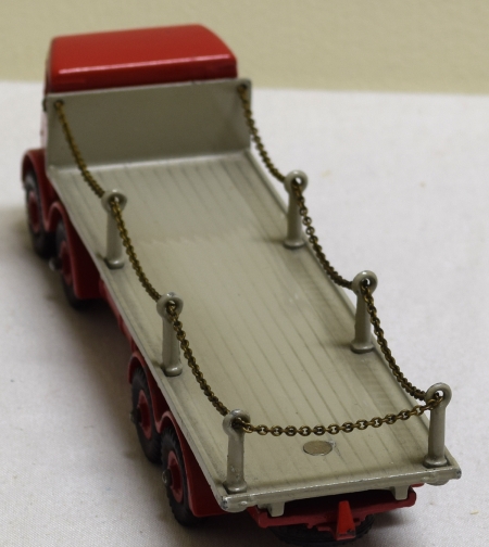 Dinky DINKY #905 FODEN FLAT TRUCK WITH CHAINS, RED W/ FAWN BED, EXC MODEL W/ EXC BOX!