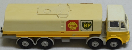 Dinky DINKY #944 SHELL BP FUEL TANKER, GREY CHASSIS & HUBS, EXC MODEL, EXC CORRECT BOX