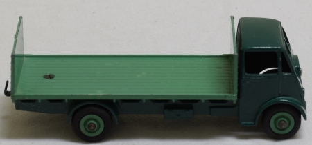 Dinky DINKY #513 GUY FLAT TRUCK W/ TAILBOARD, DK GREEN/MID-GREEN-VG/EXC, FAIR/GOOD BOX