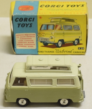 Corgi CORGI 420 FORD THAMES “AIRBORNE” CARAVAN, NEAR MINT MODEL W/ VG BOX