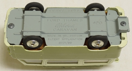 Corgi CORGI 420 FORD THAMES “AIRBORNE” CARAVAN, NEAR MINT MODEL W/ VG BOX