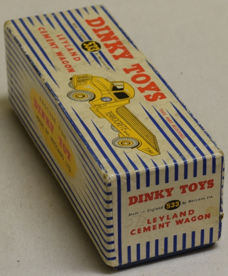 Dinky DINKY 533 LEYLAND CEMENT WAGON, EXCELLENT MODEL W/ EXCELLENT BOX!