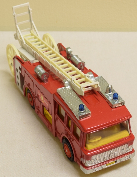 Dinky DINKY 266 E.R.F. FIRE TENDER, MINT MODEL W/ G/VG BOX!