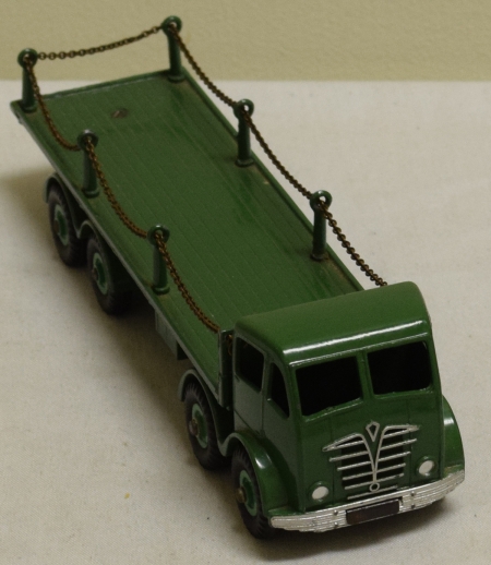 Dinky DINKY 905 FODEN FLAT TRUCK WITH CHAINS, NEAR-MINT MODEL W/ VG+ BOX!