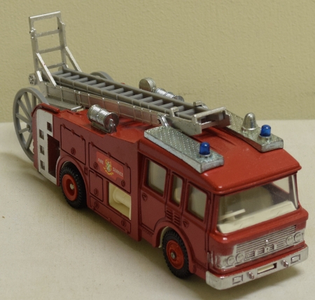 Dinky DINKY #266 ERF FIRE TENDER, GREY LADDER MINT MODEL IN GOOD+ BOX