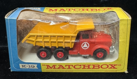 Matchbox MATCHBOX KING SIZE #K-19 SCAMMEL TIPPER TRUCK, near-MINT MODEL/GOOD WINDOW BOX