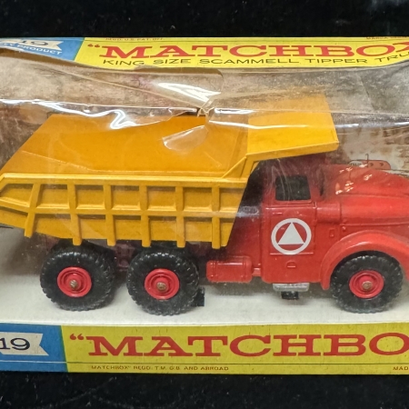 Matchbox MATCHBOX KING SIZE #K-19 SCAMMEL TIPPER TRUCK, near-MINT MODEL/GOOD WINDOW BOX