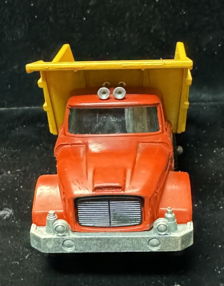 Matchbox MATCHBOX KING SIZE #K-19 SCAMMEL TIPPER TRUCK, near-MINT MODEL/GOOD WINDOW BOX