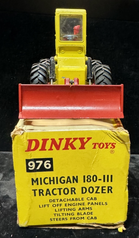 Dinky DINKY #976 MICHIGAN 180-III TRACTOR DOZER, BRIGHT NEAR-MINT MODEL W/ VG+ BOX