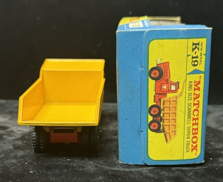 Matchbox MATCHBOX KINGSIZE #K-19 SCAMMELL TIPPER TRUCK, NEAR-MINT MODEL/GOOD WINDOW BOX