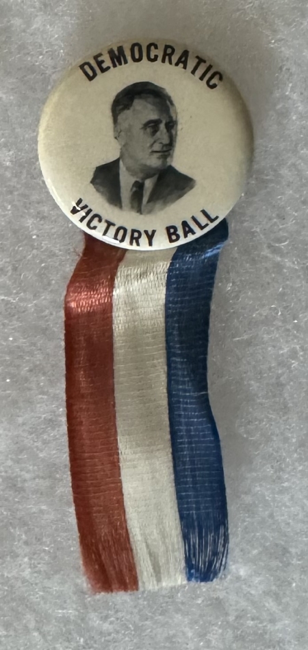 Political POSSIBLY UNIQUE FRANKLIN D ROOSEVELT 1 1/4″ DEMOCRATIC VICTORY BALL CELLO BUTTON
