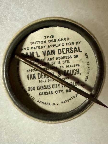 New Store Items 1904 CLASSIC TEDDY ROOSEVELT 1 1/4″ “DON’T BE A MAVERICK” FULL-COLOR BUTTON-MINT