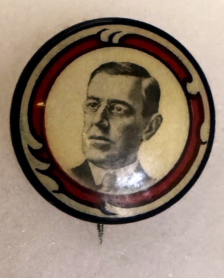 New Store Items 1912 WOODROW WILSON 7/8″ CELLO CAMPAIGN BUTTON; GRAPHIC & SCARCE-NEAR-MINT!