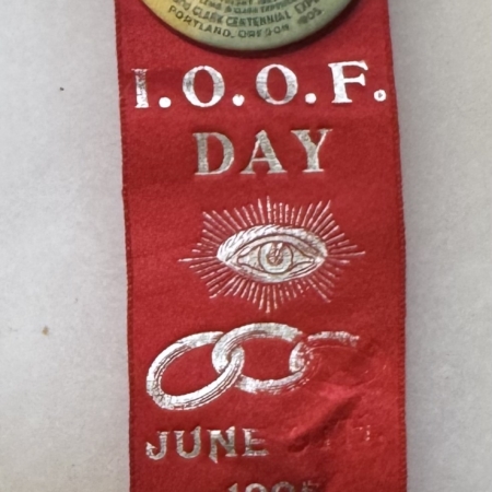 Miscellaneous 1905 LEWIS & CLARK EXPOSITION SOUVENIR BADGE W/ 1 3/4″ CELLO, GRAPHIC & NR-MINT!