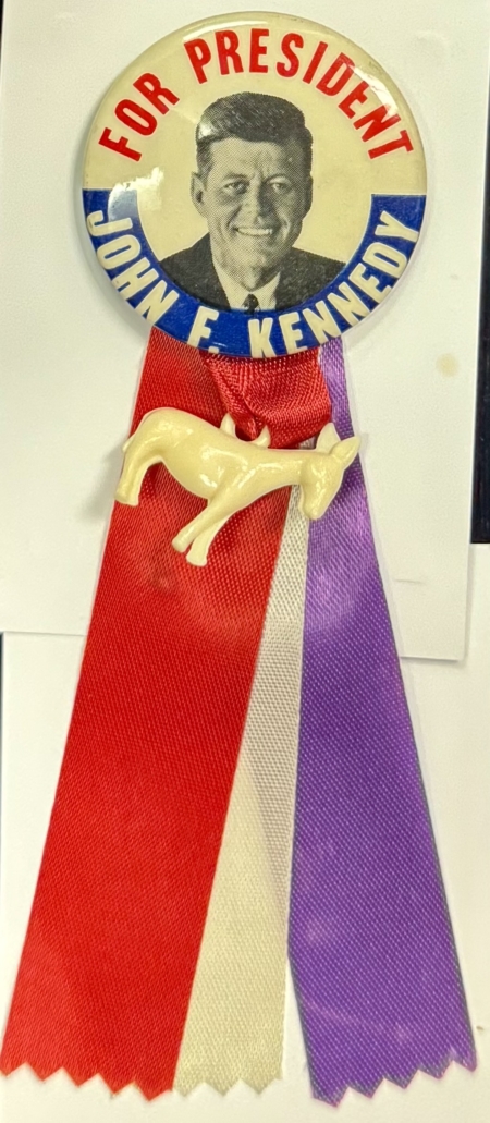 New Store Items 1960 JOHN F KENNEDY POPULAR 1 3/4″ FOR PRESIDENT BUTTON W/ RIBBONS/DONKEY, MINT!