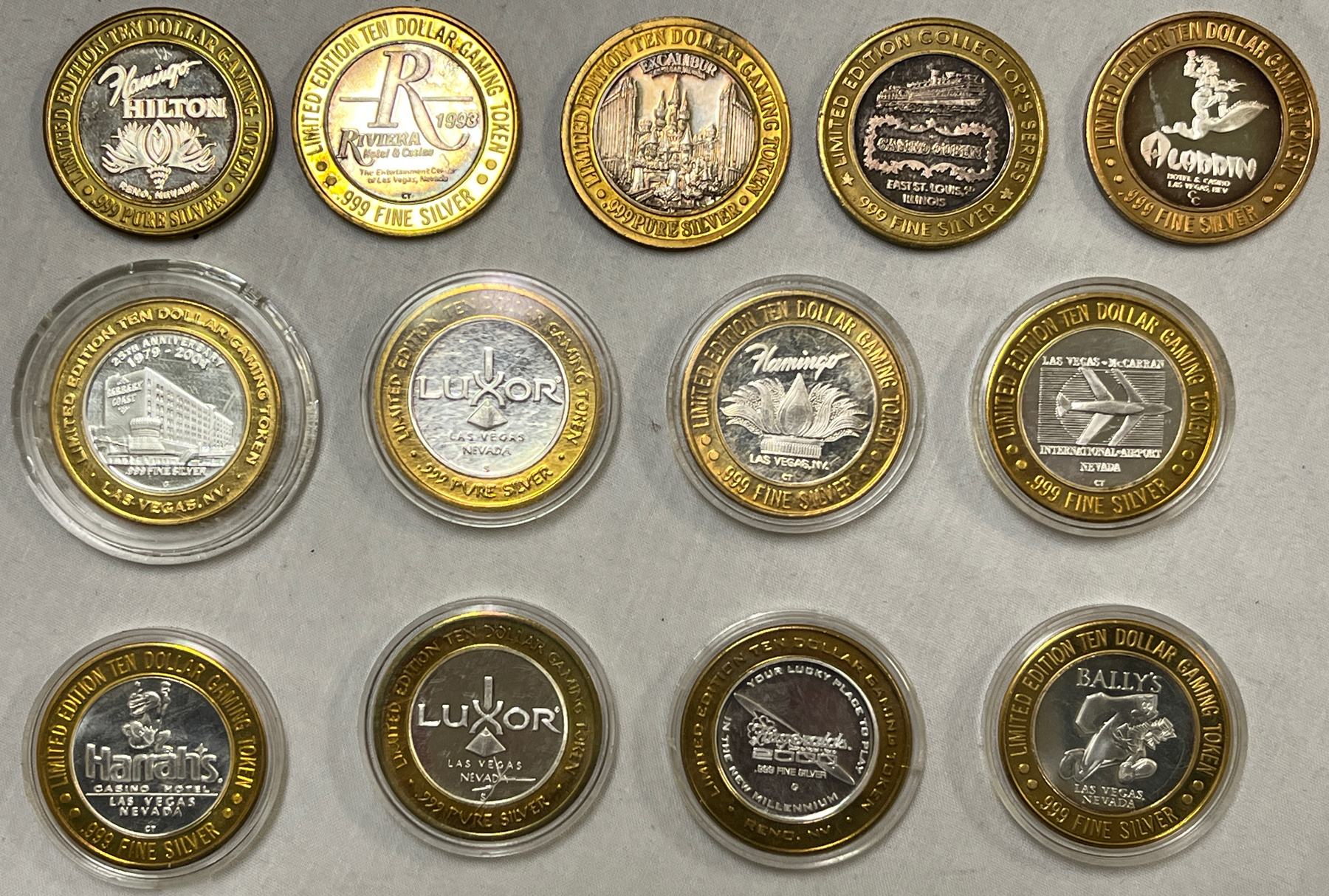 Exonumia 13 PIECE LOT OF LAS VEGAS SILVER CENTER CASINO GAMING TOKENS .6OZ EA 7.8OZ TOTAL Exonumia 13 PIECE LOT OF LAS VEGAS SILVER CENTER CASINO GAMING TOKENS .6OZ EA 7.8OZ TOTAL