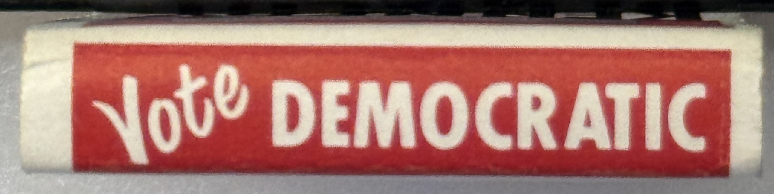 New Store Items 1960 1 1/4″x2″ JOHN F. KENNEDY “KENNEDY FOR PRESIDENT” GRAPHIC MATCHBOOK NR-MINT New Store Items 1960 1 1/4″x2″ JOHN F. KENNEDY “KENNEDY FOR PRESIDENT” GRAPHIC MATCHBOOK NR-MINT