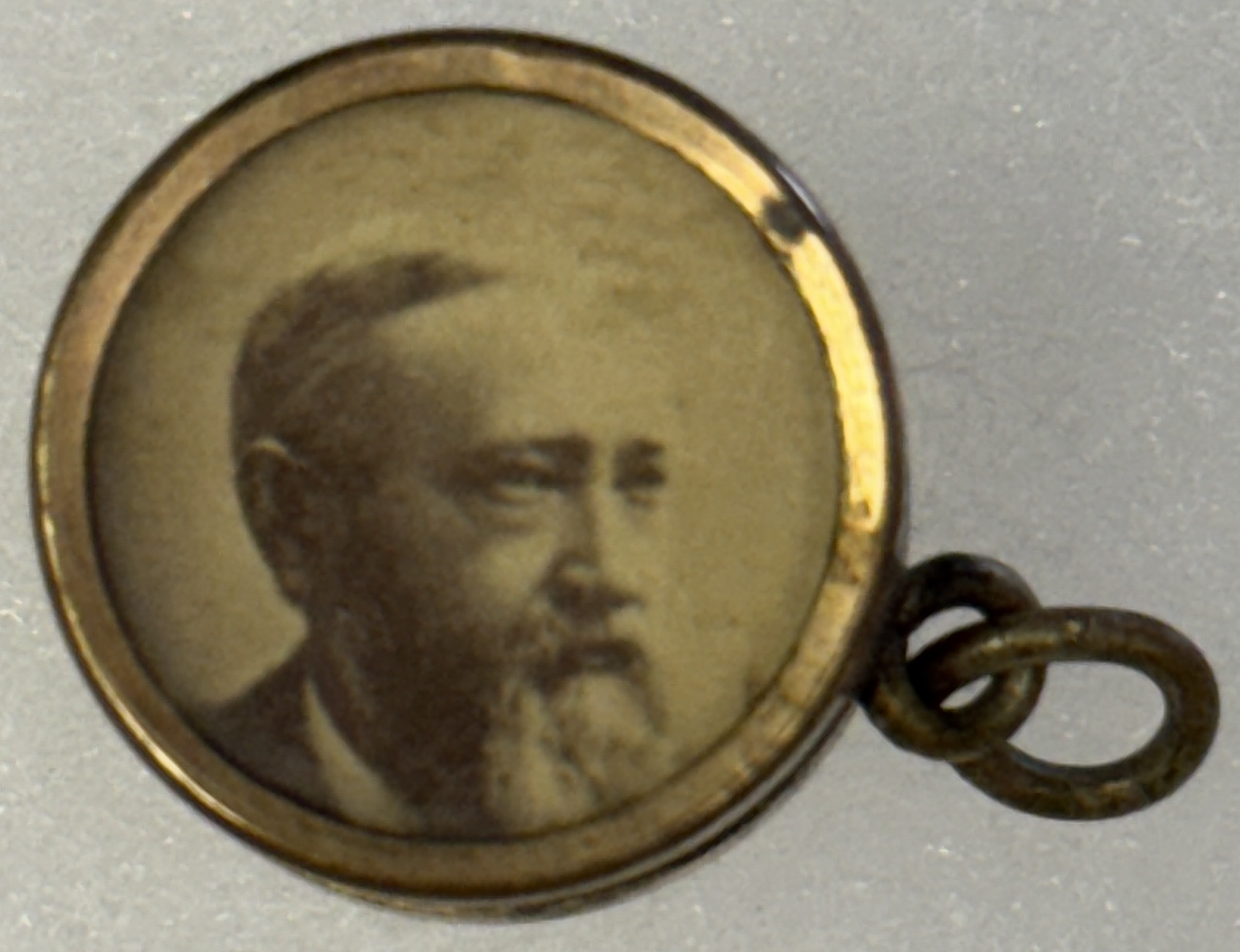 Political 1888 BENJAMIN HARRISON MORTON 5/8″ CAMPAIGN PHOTO DRUM, UNUSAL, 1ST WE HAVE SEEN Political 1888 BENJAMIN HARRISON MORTON 5/8″ CAMPAIGN PHOTO DRUM, UNUSAL, 1ST WE HAVE SEEN