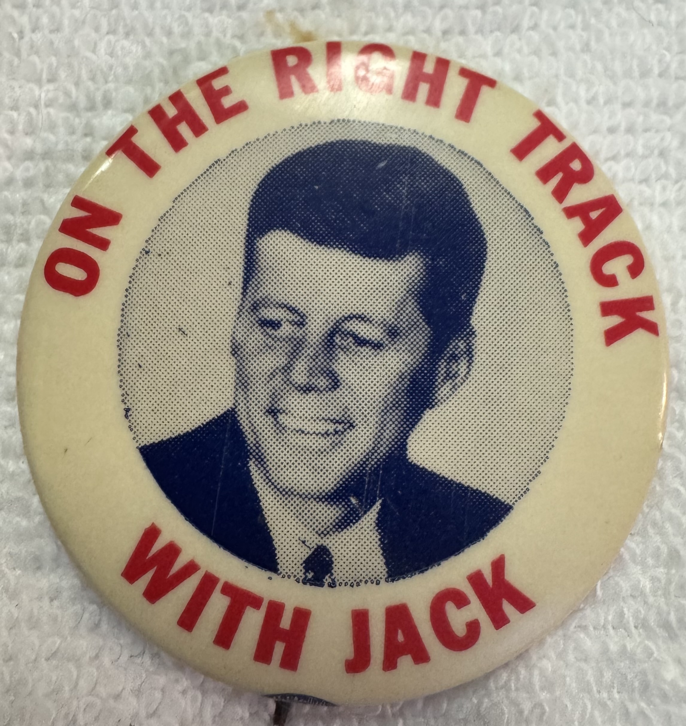 Other Collectibles 1960 JOHN F. KENNEDY, 1 3/4″ CLASSIC “RIGHT TRACK WITH JACK” CAMPAIGN BUTTON-EXC Other Collectibles 1960 JOHN F. KENNEDY, 1 3/4″ CLASSIC “RIGHT TRACK WITH JACK” CAMPAIGN BUTTON-EXC