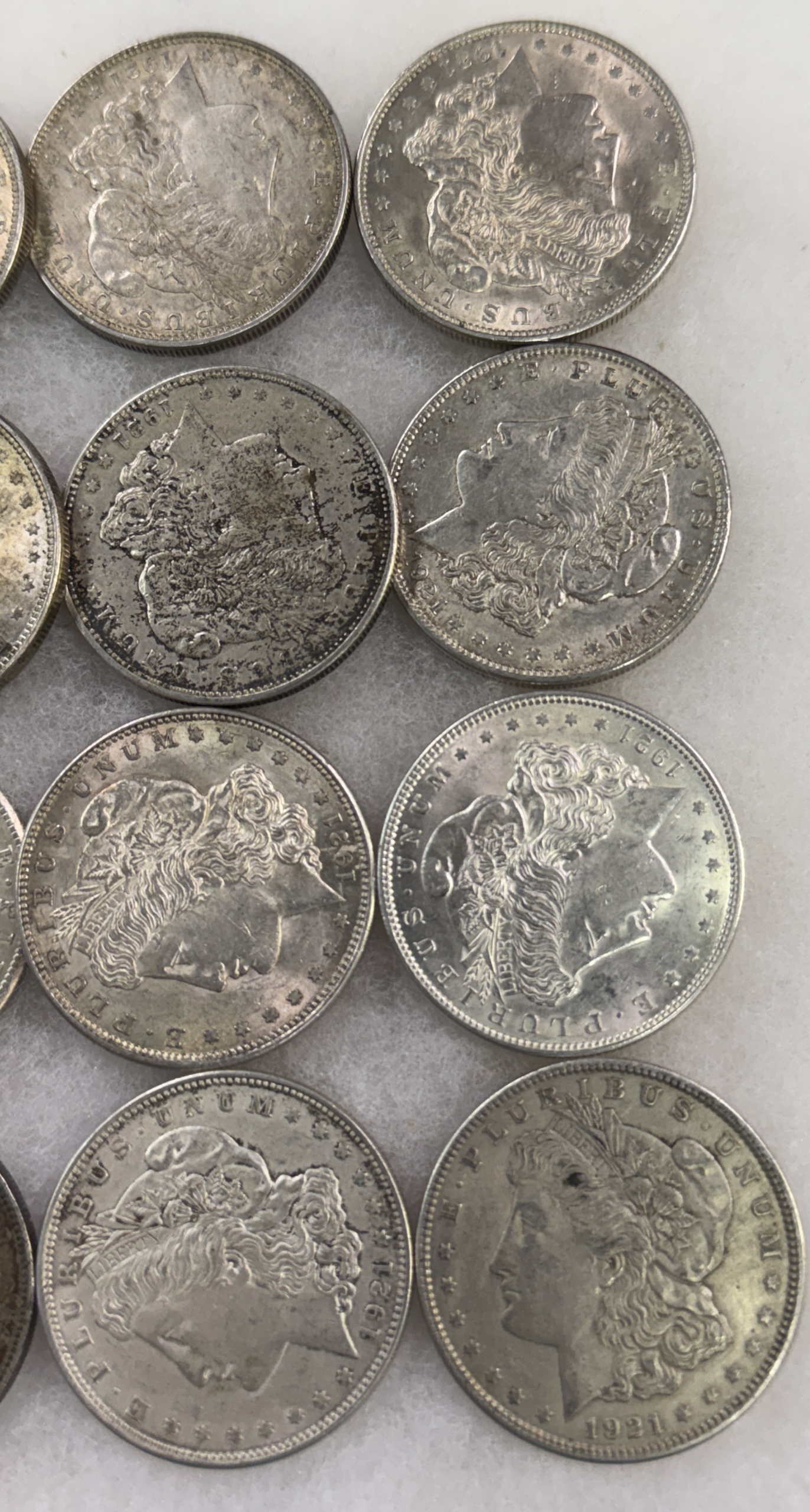 Dollars 1921 MORGAN DOLLAR MIXED 20 COIN ROLL VF-AU+ MOSTLY HIGHER GRADE 15.4+ OZ SILVER Dollars 1921 MORGAN DOLLAR MIXED 20 COIN ROLL VF-AU+ MOSTLY HIGHER GRADE 15.4+ OZ SILVER