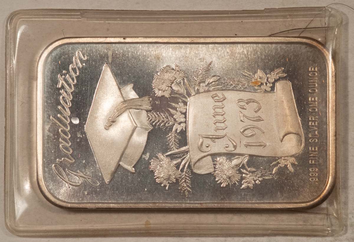 Bullion 1973 VINTAGE JUNE GRADUATION 1 OZ .999 SILVER, MANY MELTED IN 1979 – UNC! Bullion 1973 VINTAGE JUNE GRADUATION 1 OZ .999 SILVER, MANY MELTED IN 1979 – UNC!