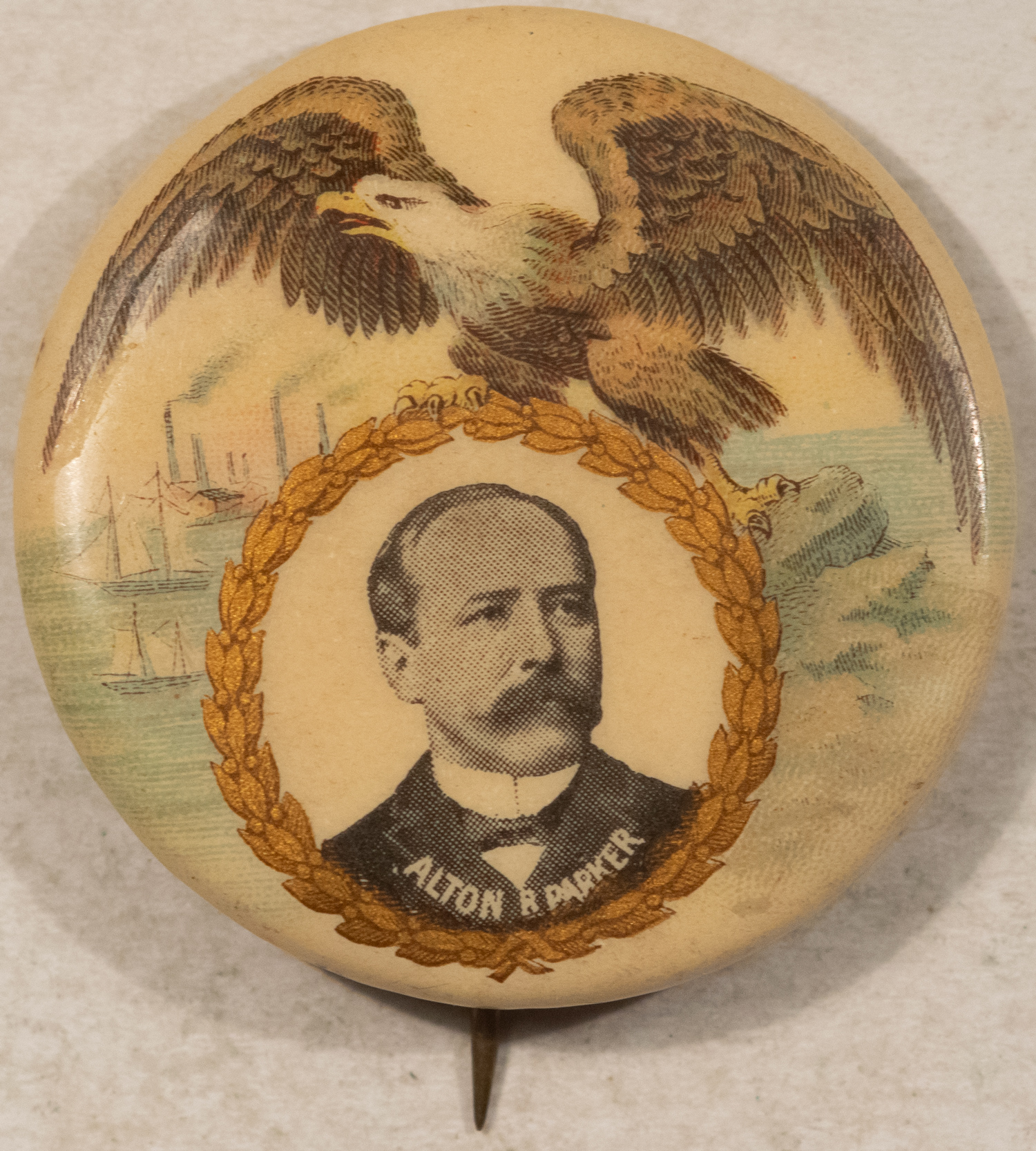 New Store Items 1904 ALTON PARKER 1 1/4″ GRAPHIC, COLORFUL SHIPS/FACTORIES CELLO CAMPAIGN BUTTON New Store Items 1904 ALTON PARKER 1 1/4″ GRAPHIC, COLORFUL SHIPS/FACTORIES CELLO CAMPAIGN BUTTON