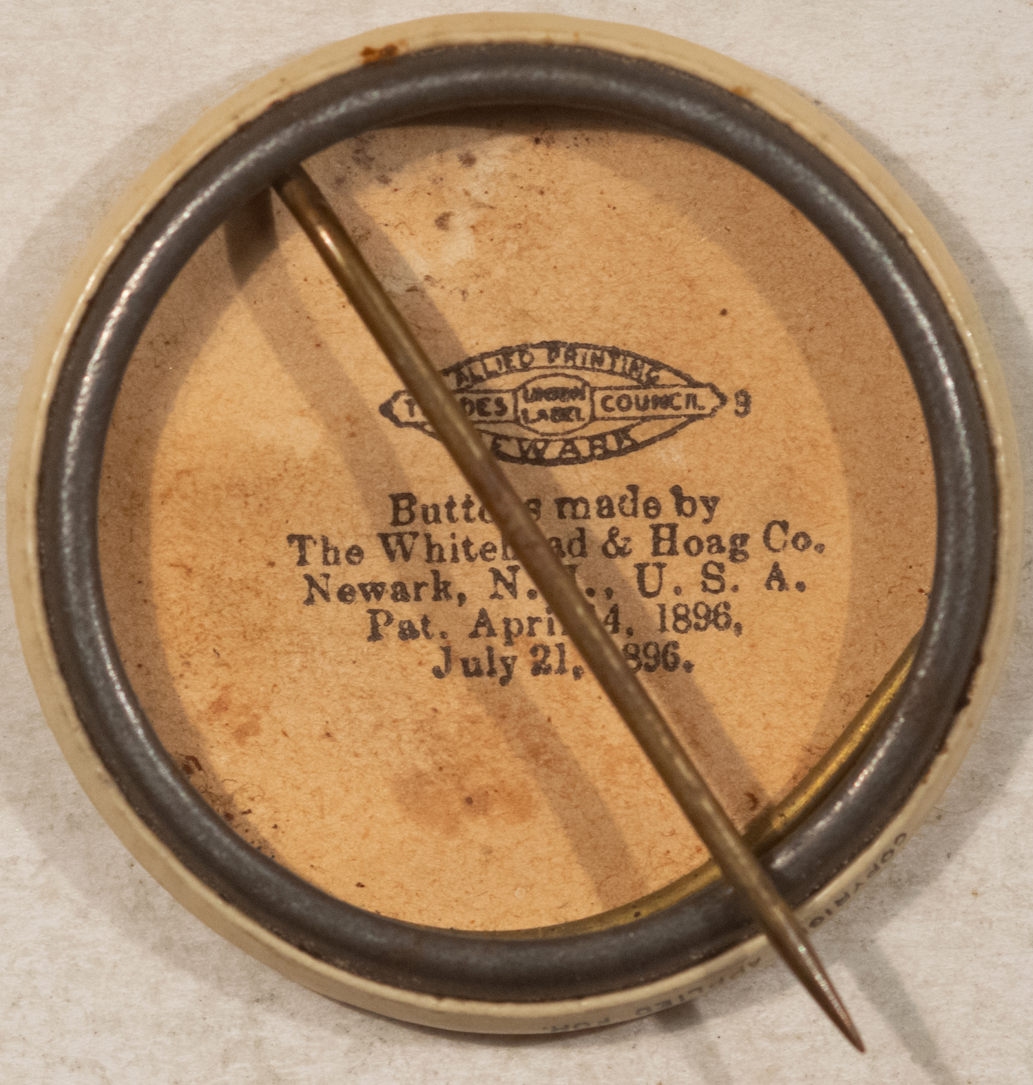 New Store Items 1904 ALTON PARKER 1 1/4″ GRAPHIC, COLORFUL SHIPS/FACTORIES CELLO CAMPAIGN BUTTON New Store Items 1904 ALTON PARKER 1 1/4″ GRAPHIC, COLORFUL SHIPS/FACTORIES CELLO CAMPAIGN BUTTON