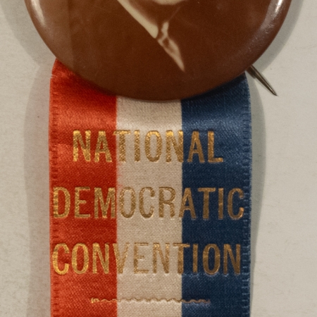 New Store Items 1940 FRANKLIN ROOSEVELT DNC 2 1/4 CAMPAIGN BUTTON, SCARCE ITEM & NEAR MINT!