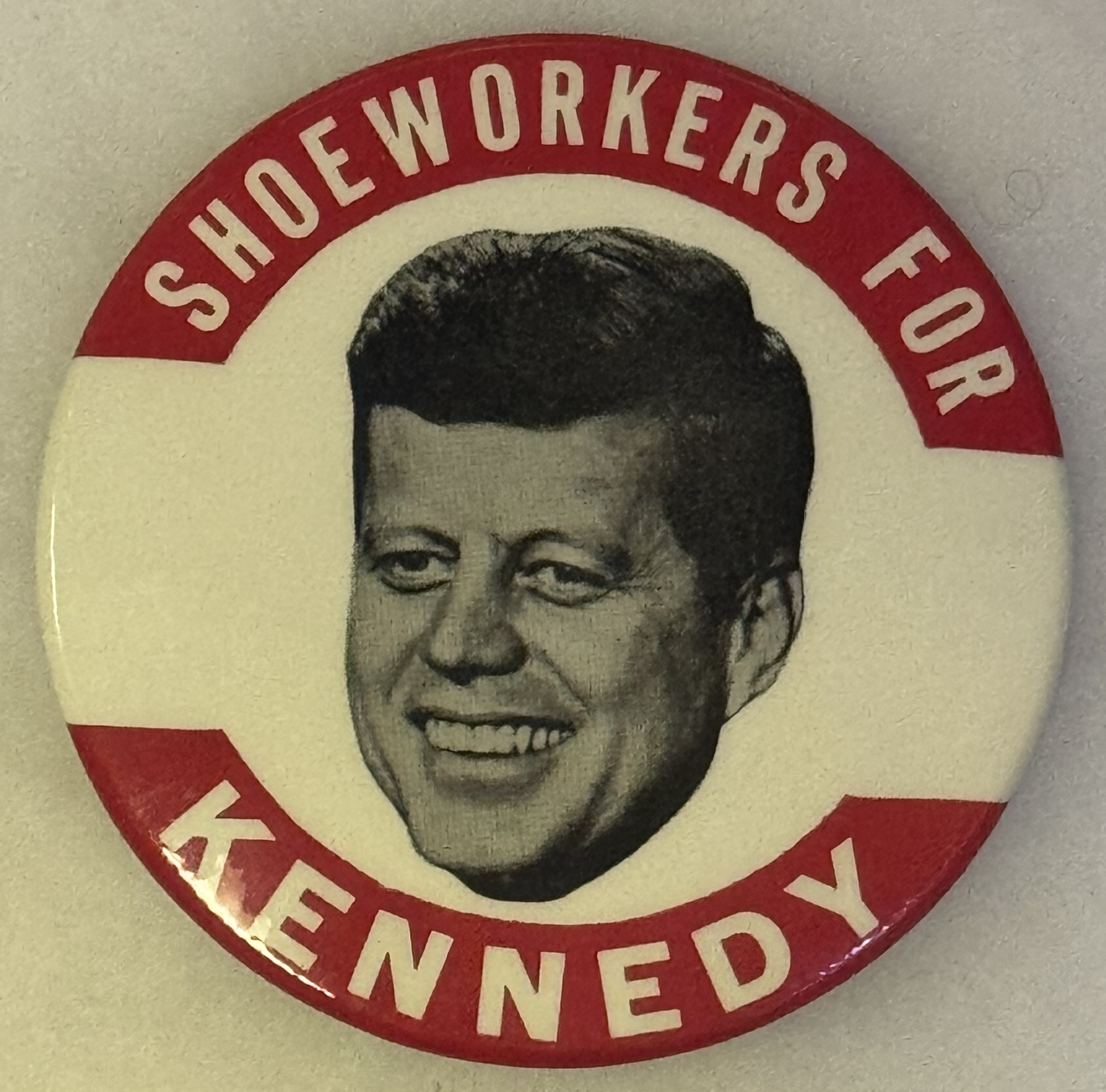 New Store Items RARE 1960 3 1/2″ SHOEWORKERS FOR KENNEDY (JFK) CELLO CAMPAIGN BUTTON-NEAR-MINT! New Store Items RARE 1960 3 1/2″ SHOEWORKERS FOR KENNEDY (JFK) CELLO CAMPAIGN BUTTON-NEAR-MINT!