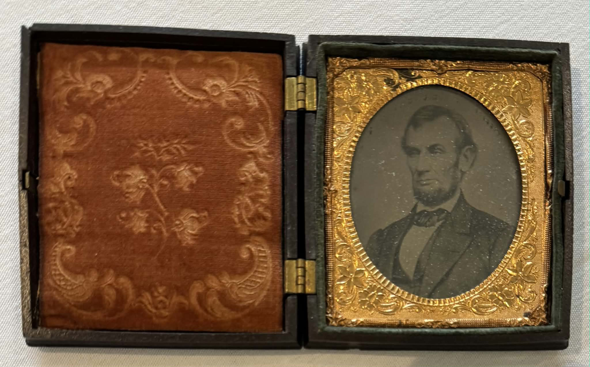 New Store Items ca 1864 3″ X 4″ APPROX LARGE LINCOLN ALBUMIN IN A PERIOD CASE – NEAR MINT! New Store Items ca 1864 3″ X 4″ APPROX LARGE LINCOLN ALBUMIN IN A PERIOD CASE – NEAR MINT!